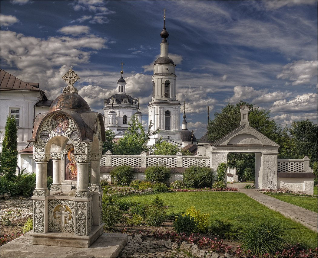 Малоярославец калуга. Свято-Никольский Черноостровский монастырь. Черноостровский женский монастырь Малоярославец. Никольский Черноостровский монастырь Малоярославец. Черноостровский монастырь Калужская область.