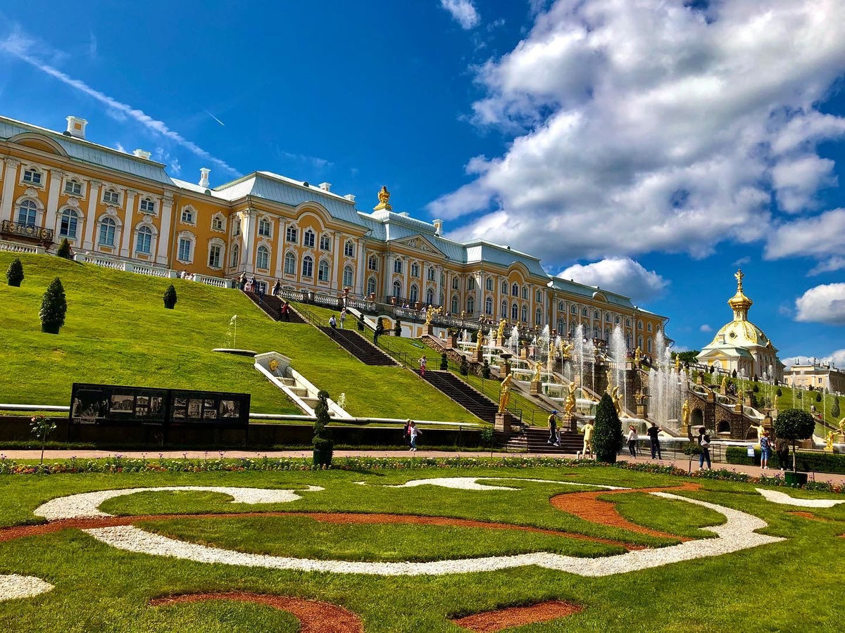 Петергоф (дворцово-парковый ансамбль). Экскурсия Питер Петергоф Кронштадт. Эрмитаж в Петергофе. Царское село или Петергоф.