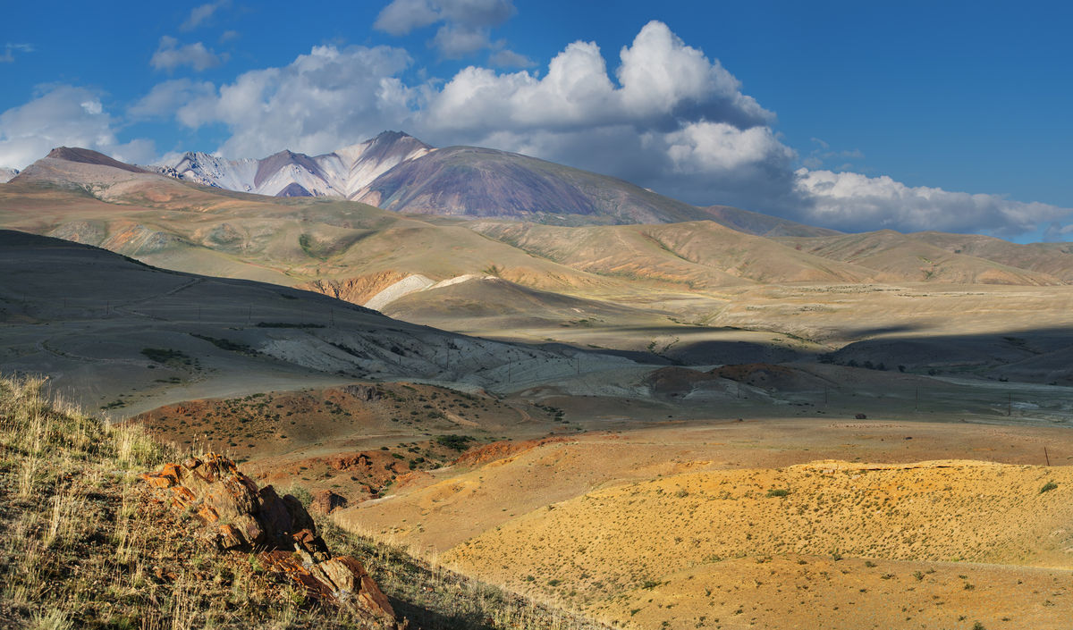 Сухие монгольские ландшафты юга Алтая