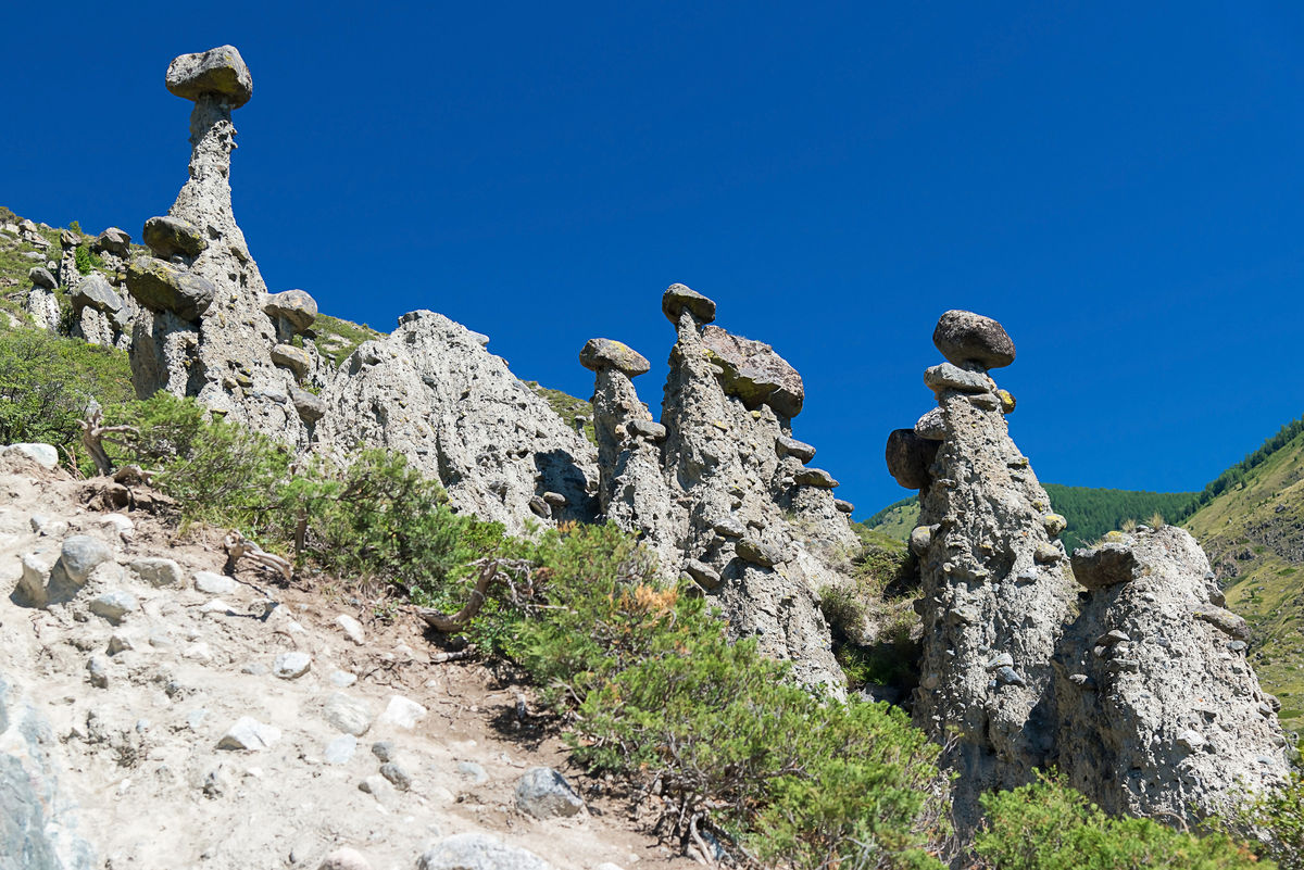 "Каменные грибы" в Чулишманской долине