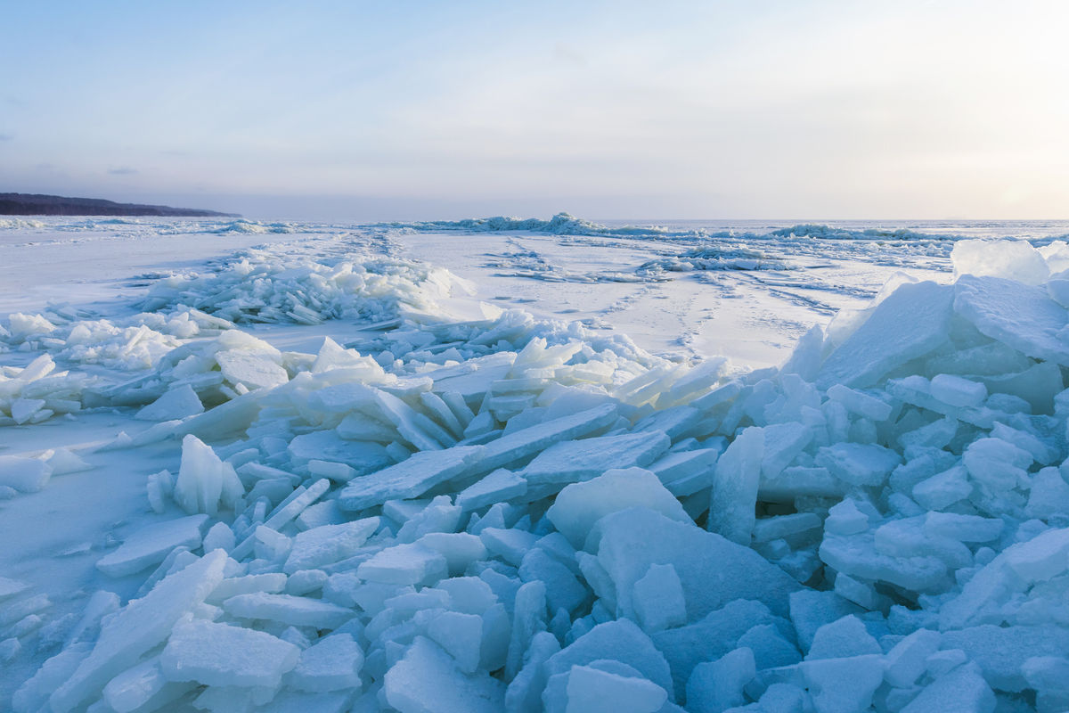 Замерзшее Балтийское море в Финском заливе
