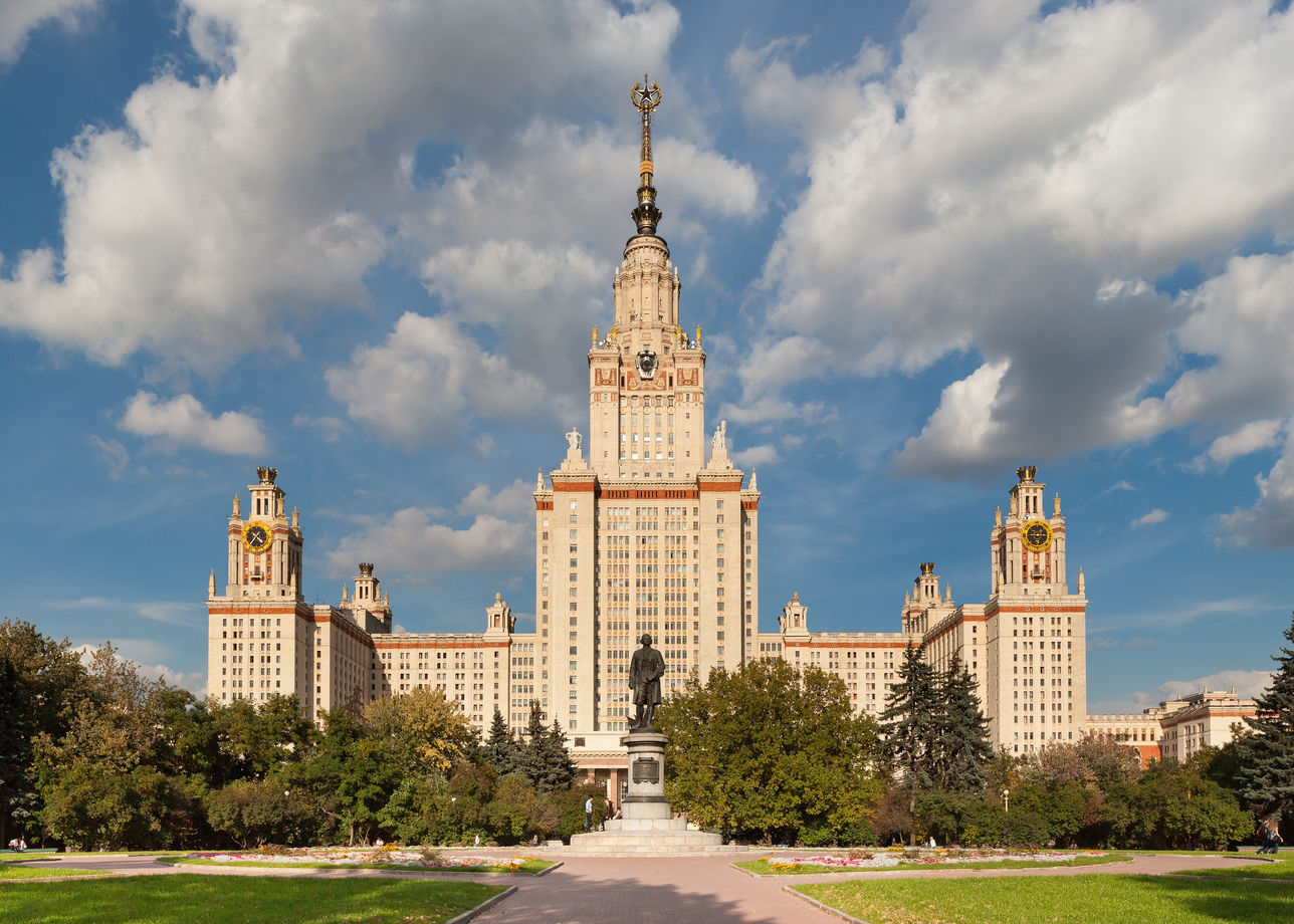 Суббота. Обзорная экскурсия по Москве