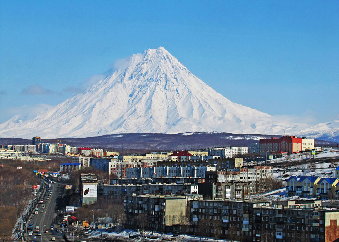 Петропавловск Камчатский вулкан Корякский зимой