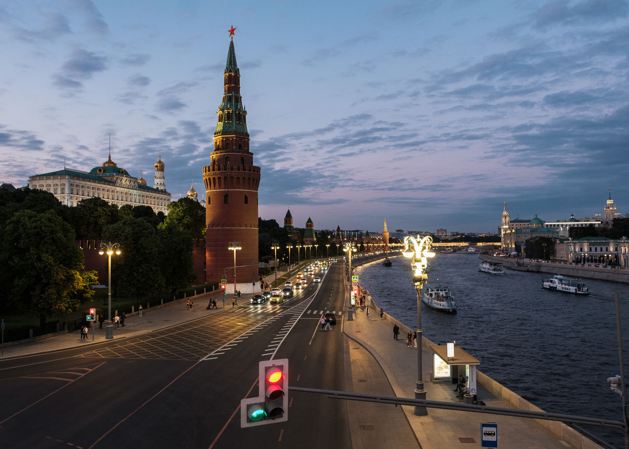 Суббота. Обзорная экскурсия по Москве