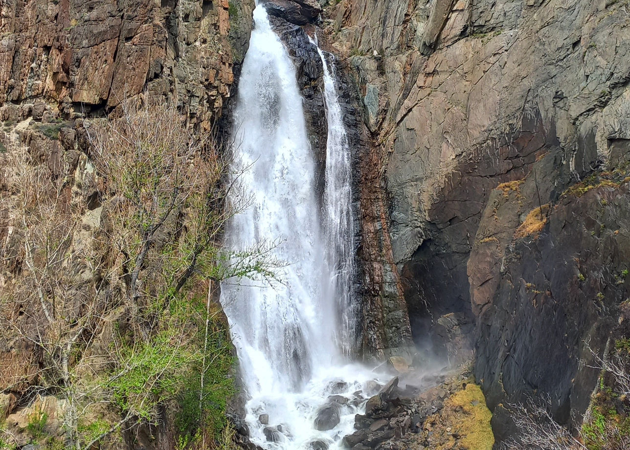 Величие алтайских водопадов