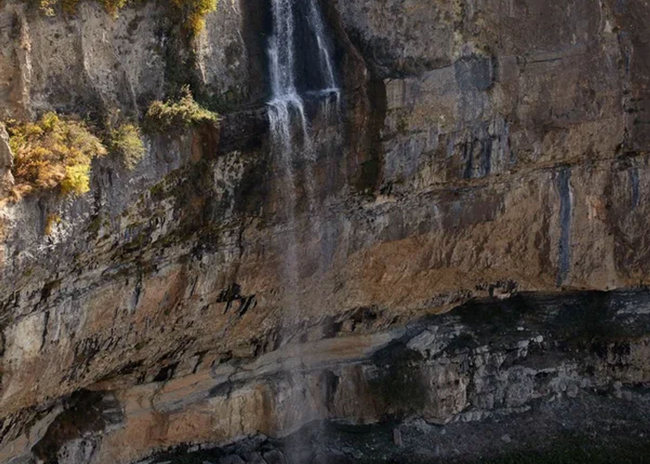 Водопад Тобот