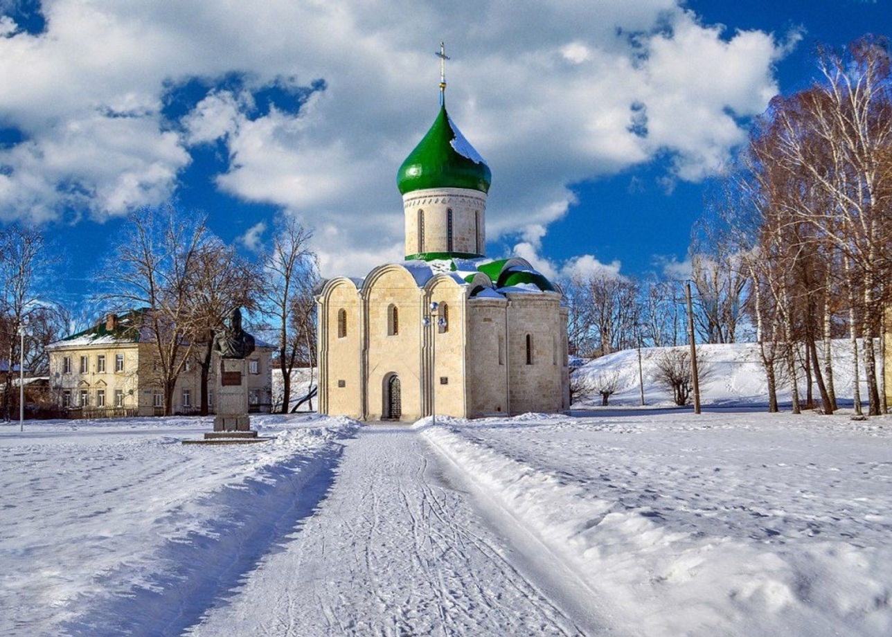 Год переславль. Спасо-Преображенский собор Переславль-Залесский. Спасо-Преображенский собой Переяславль Залесский. Спасо-Преображенский собор Переславль-Залесский зимой. Спасо-Преображенский собор в Переяславле-Залесском.