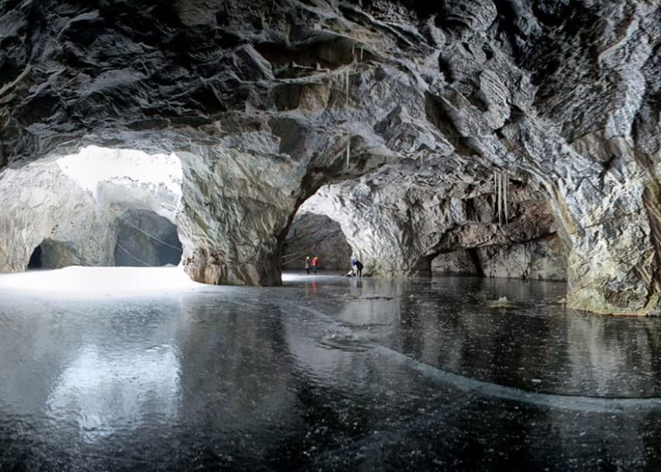Карелия пещеры Рускеала зимой