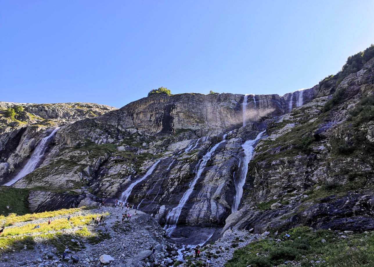 Мощь Софийских водопадов