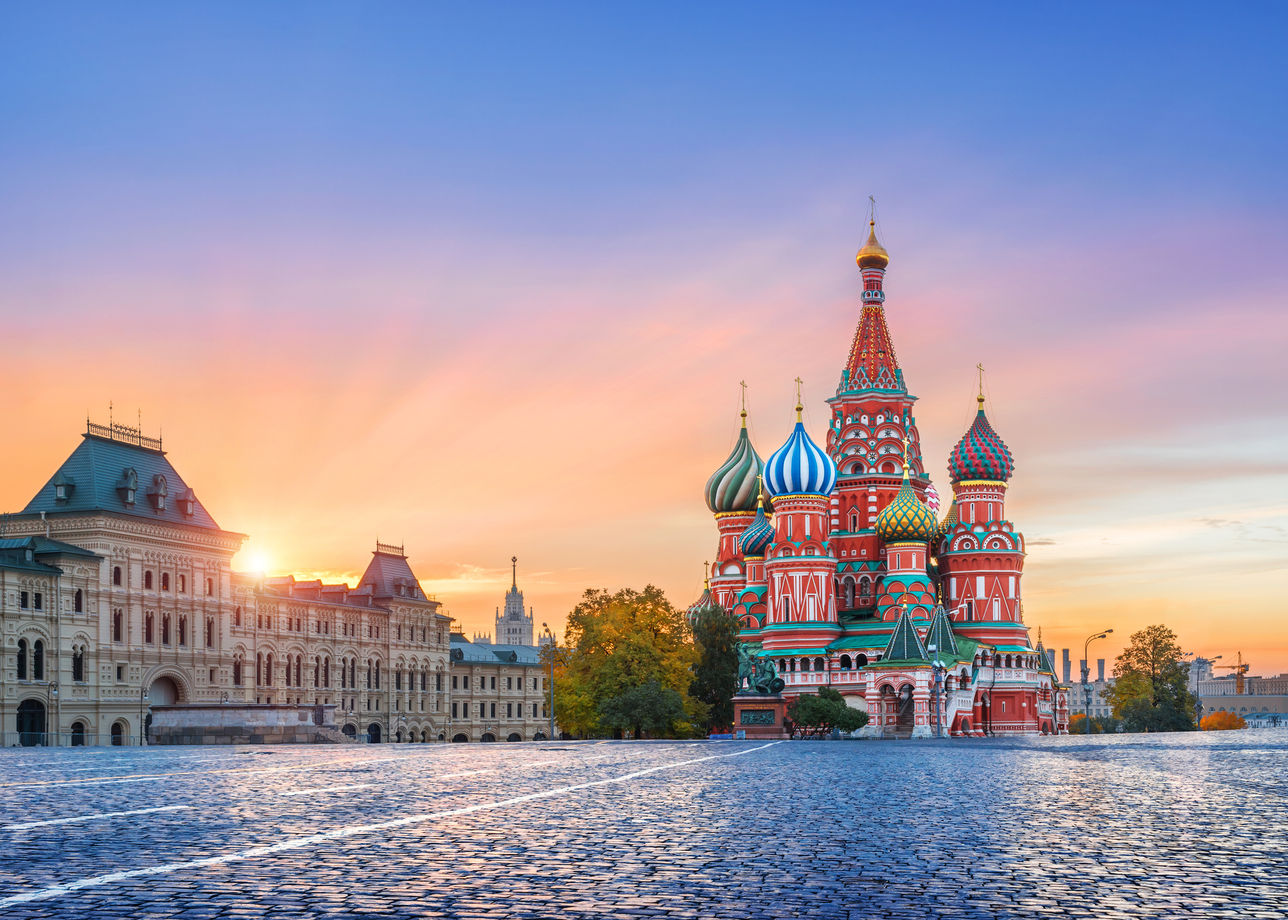 Суббота. Обзорная экскурсия по Москве. Посещение территории Московского Кремля