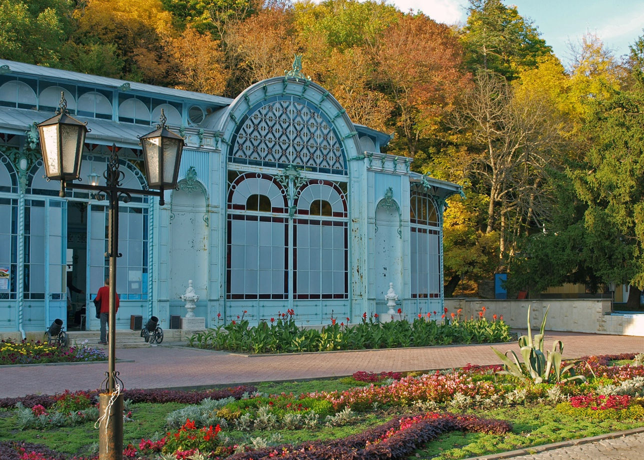 Железноводск Пушкинская галерея осенью