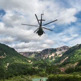 Вертолетная экскурсия в Долину Гейзеров, Налычевские термальные источники и кальдеру вулкана Узон