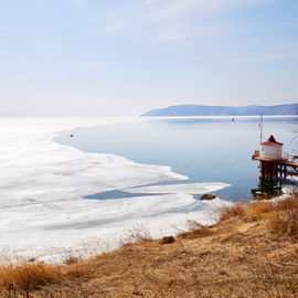 Весеннее очарование Байкала: Байкальский заповедник, Иркутск и Листвянка