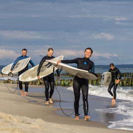 SURF CAMP. Сёрфинг-тур с обучением для новичков и продолжающих