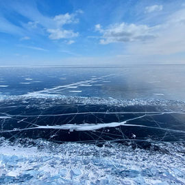Ледниковый период на зимнем Байкале