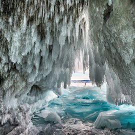 Зимнее знакомство с озером Байкал