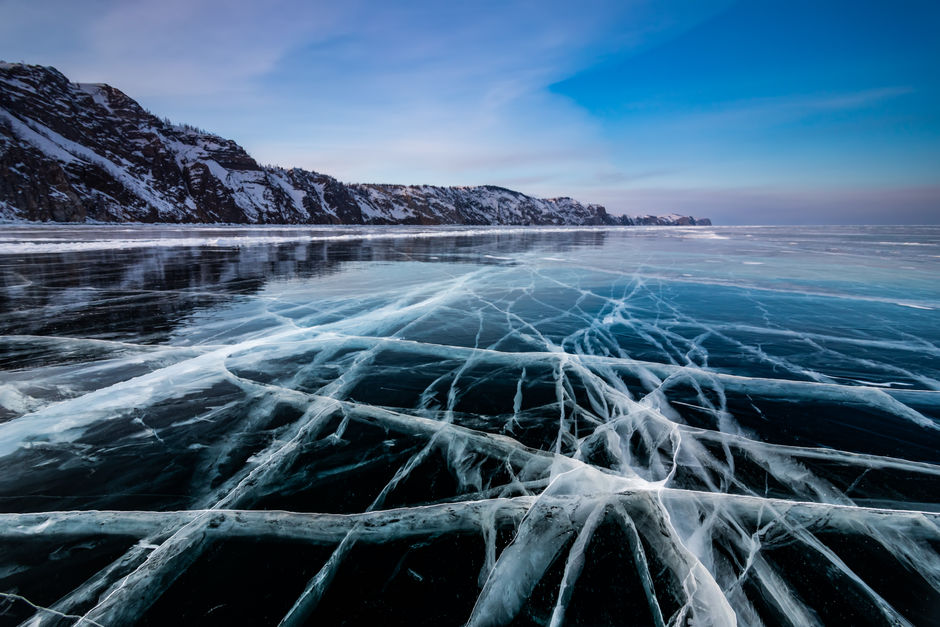 Фото озера Байкал зимой