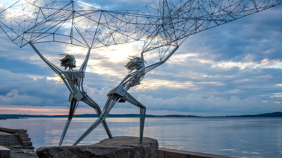 Скульптура «Рыбаки» на набережной Петрозаводска