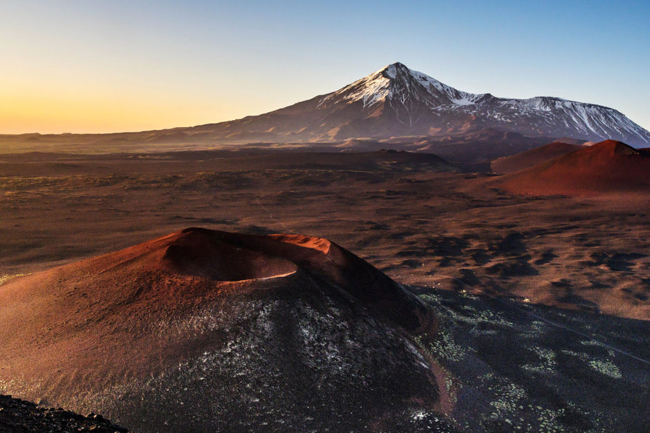 Вид на вулкан на Камчатке