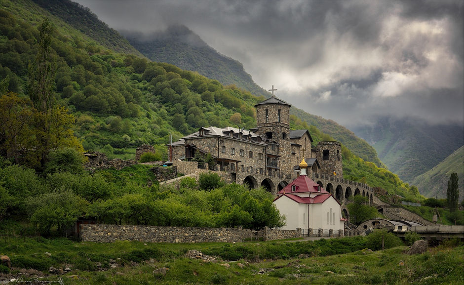Аланский Свято-Успенский монастырь 