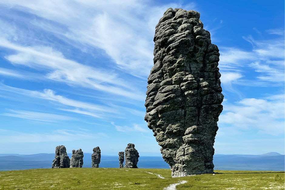 Каменные останцы на горе Маньпупунёр